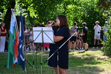 Gimnazija Ravne ponosno obeležila 34. obletnico dneva državnosti (2)